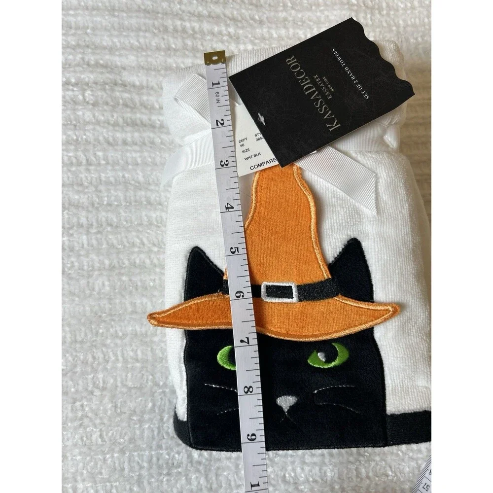 Set Of 2 Kassatex Penguin Halloween Hand Towels Kitchen Bath NEW NWT Kassa Decor